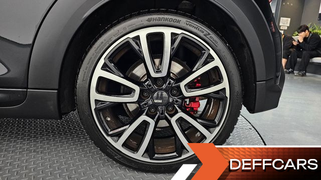 Mini COOPER JCW Pat Moss Edition 3rd купить на сайте DeffCars