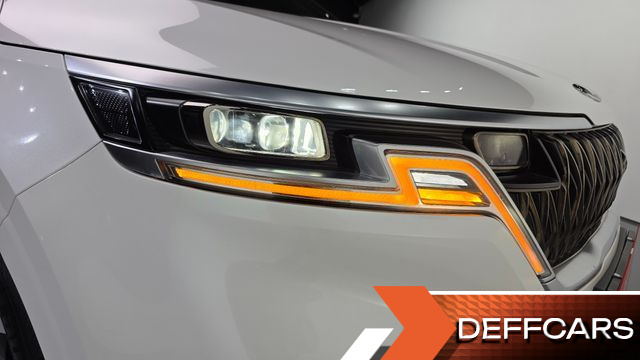 Kia CARNIVAL Gasoline 9-Seater Signature купить на сайте DeffCars