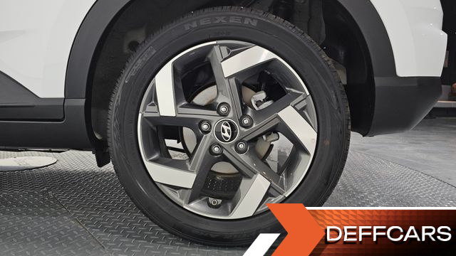 Hyundai VENUE 1,6 Premium купить на сайте DeffCars