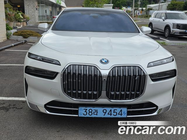 BMW I7 xDrive 60 Design Pure Excellence купить на сайте DeffCars