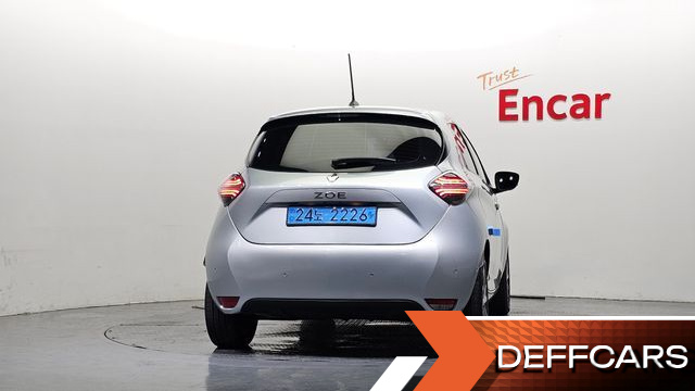 Renault-KoreaSamsung ZOE Intens Eco купить на сайте DeffCars