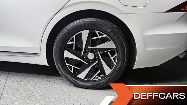 Hyundai GRANDEUR Le Blanc купить на сайте DeffCars