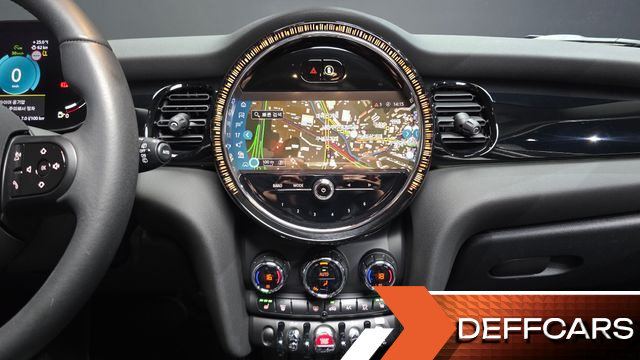 Mini COOPER 5-Door Classic Plus 3rd купить на сайте DeffCars