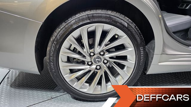 Lexus ES Luxury Plus купить на сайте DeffCars