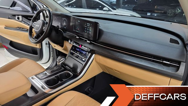 Kia CARNIVAL 9-Seater Prestige купить на сайте DeffCars