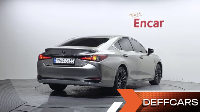 Lexus ES Luxury Plus купить на сайте DeffCars