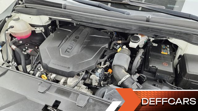 Kia CARNIVAL 9-Seater Signature купить на сайте DeffCars