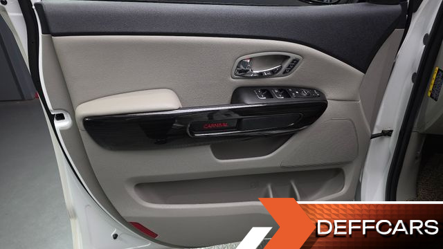Kia CARNIVAL Gasoline 7-Seater Limousine President купить на сайте DeffCars