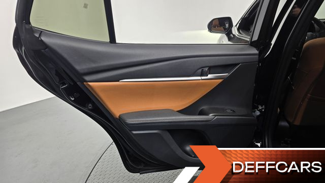 Toyota CAMRY 2.5 XLE Hybrid купить на сайте DeffCars