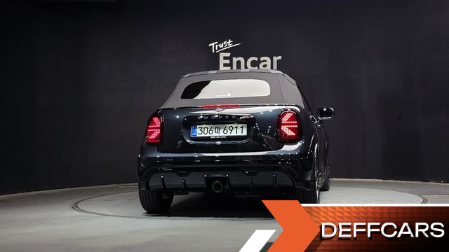 Mini COOPER CONVERTIBLE JCW купить на сайте DeffCars