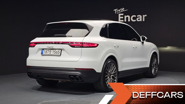 Porsche CAYENNE 3.0 PLATINUM EDITION купить на сайте DeffCars