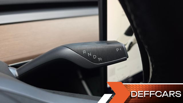 Tesla MODEL 3 Long Range AWD купить на сайте DeffCars