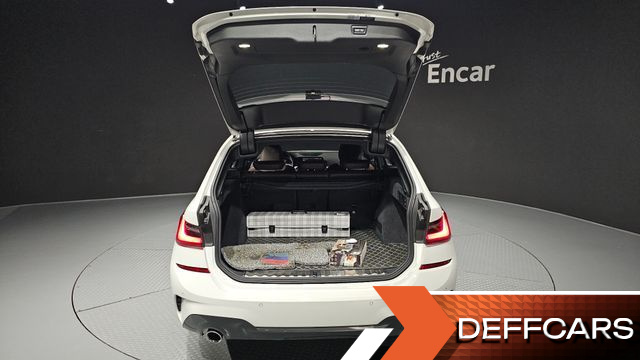 BMW 3-SERIES 320d Touring M Sport купить на сайте DeffCars