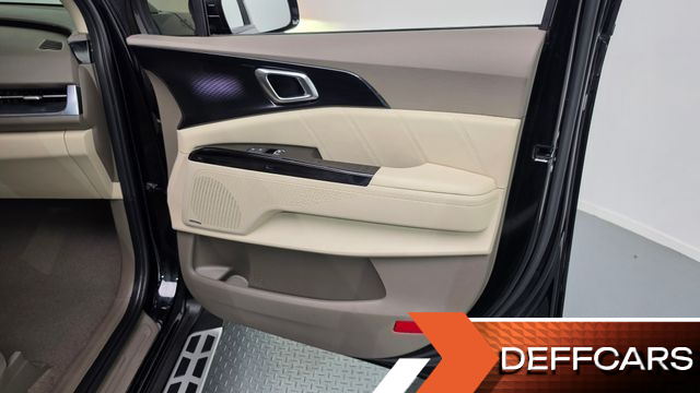 Kia CARNIVAL Gasoline 9-Seater Hi-Limousine Signature купить на сайте DeffCars