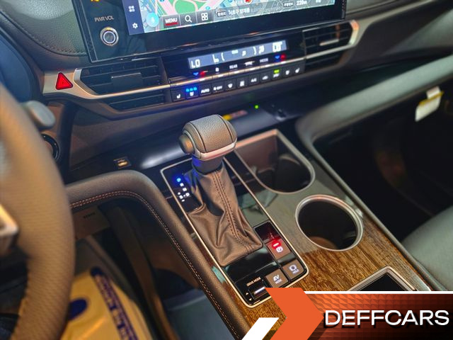 Toyota SIENNA 2.5 Hybrid 2WD купить на сайте DeffCars
