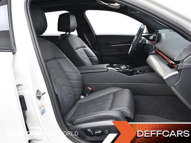 BMW 5-SERIES 520i M Sport купить на сайте DeffCars