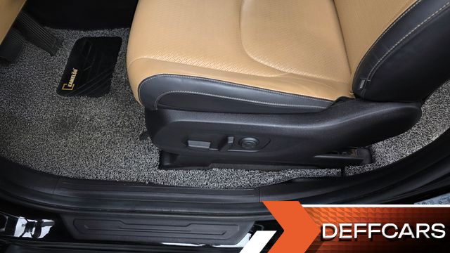 Kia CARNIVAL Gasoline 9-Seater Signature купить на сайте DeffCars