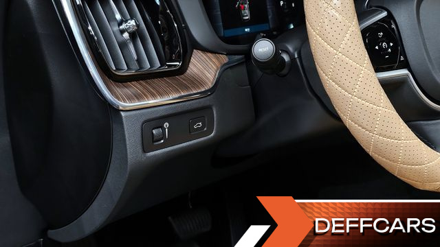 Volvo XC60 B5 Inscription купить на сайте DeffCars