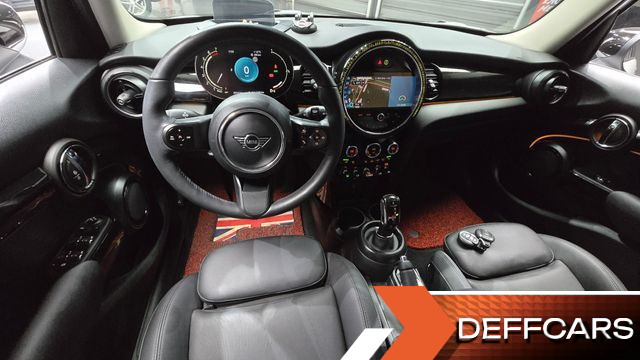 Mini COOPER 5Door Classic Third Generation купить на сайте DeffCars