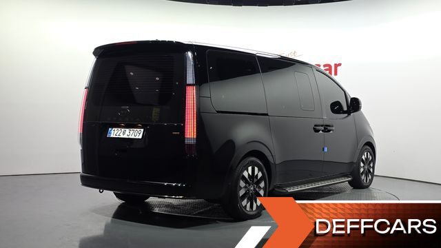 Hyundai STARIA 4WD Lounge 9-Seater Inspiration купить на сайте DeffCars
