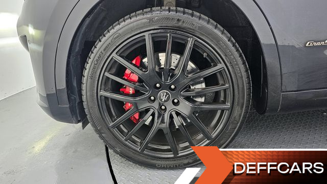 Maserati LEVANTE 3.0 AWD GranSport купить на сайте DeffCars