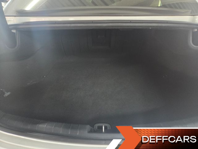 Hyundai GRANDEUR 2.5 Le Blanc купить на сайте DeffCars