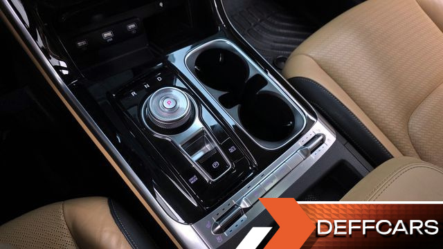 Kia CARNIVAL Gasoline 9-Seater Signature купить на сайте DeffCars