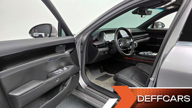 Genesis G90 Gasoline 3.5 Turbo e-S/C AWD купить на сайте DeffCars