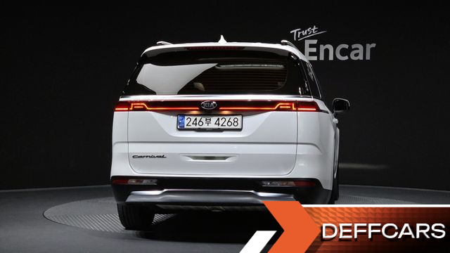 Kia CARNIVAL Gasoline 9-Seater Signature купить на сайте DeffCars