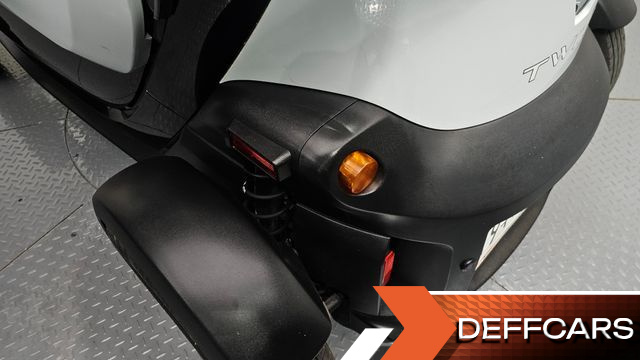 Renault-KoreaSamsung TWIZY Intens(2-seater) купить на сайте DeffCars