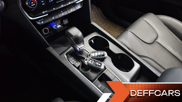 Hyundai SANTAFE Gasoline 2.0T 2WD Premium купить на сайте DeffCars