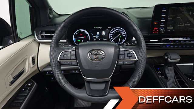 Toyota SIENNA 2.5 Hybrid AWD купить на сайте DeffCars