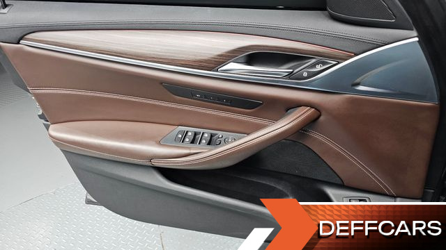 BMW 5-SERIES 530i xDrive M Sport Package Plus купить на сайте DeffCars