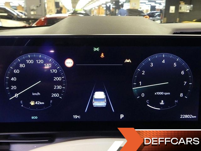Kia CARNIVAL Gasoline 9-Seater Signature купить на сайте DeffCars