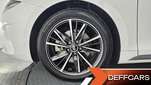 Hyundai GRANDEUR 2.5 Premium Choice купить на сайте DeffCars