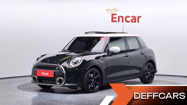 Mini COOPER 5Door Resolute Edition 3rd Gen купить на сайте DeffCars