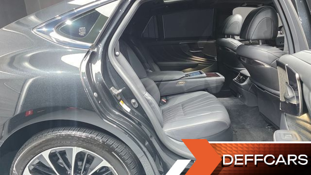 Lexus LS 3.5 Luxury AWD купить на сайте DeffCars