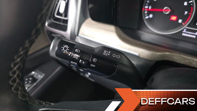 Kia SORENTO Gasoline 2.5T 2WD Prestige купить на сайте DeffCars