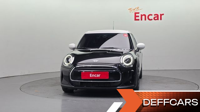 Mini COOPER 5Door Classic Third Generation купить на сайте DeffCars