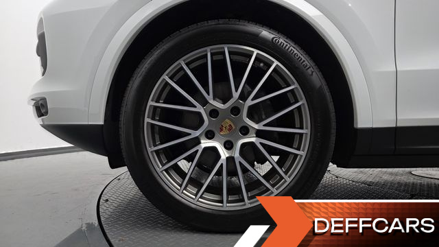 Porsche CAYENNE 3.0 PLATINUM EDITION купить на сайте DeffCars