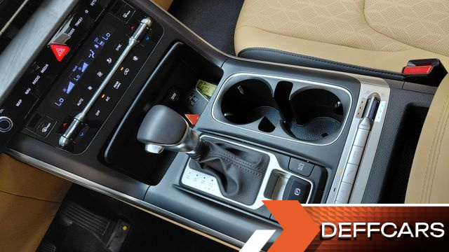 Kia CARNIVAL Gasoline 11-Seater Prestige купить на сайте DeffCars