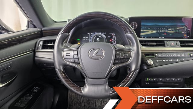 Lexus ES Luxury Plus купить на сайте DeffCars