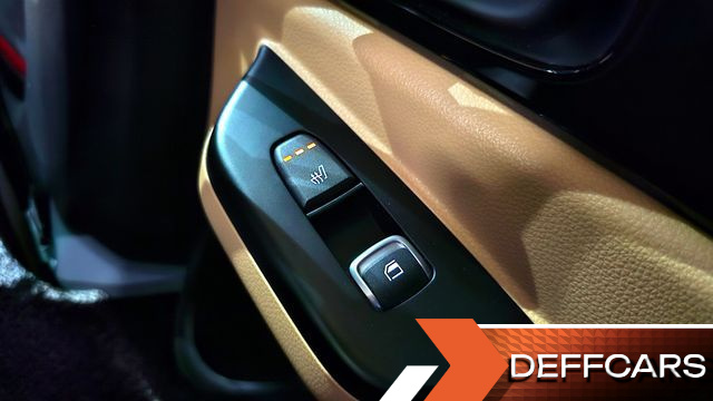 Kia CARNIVAL 9-Seater Prestige купить на сайте DeffCars