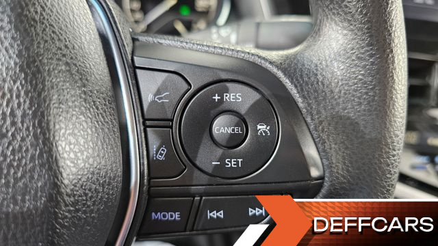 Toyota CAMRY 2.5 LE Hybrid купить на сайте DeffCars