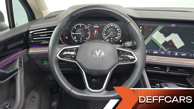 Volkswagen TOUAREG 3.0 TDI Prestige купить на сайте DeffCars