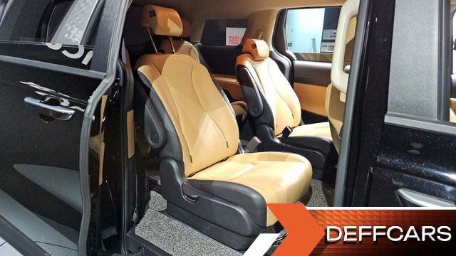 Kia CARNIVAL 9-Seater Prestige купить на сайте DeffCars
