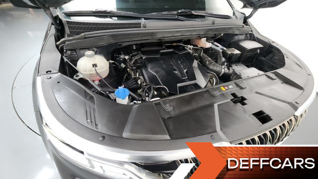 Kia CARNIVAL Gasoline 7-Seater Signature купить на сайте DeffCars