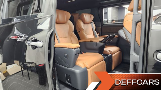 Toyota ALPHARD 2.5 HEV Executive AWD купить на сайте DeffCars
