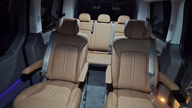Hyundai STARIA 4WD Lounge 7-Seater Inspiration купить на сайте DeffCars