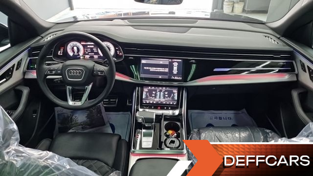 Audi Q8 55 TFSI Quattro Premium купить на сайте DeffCars